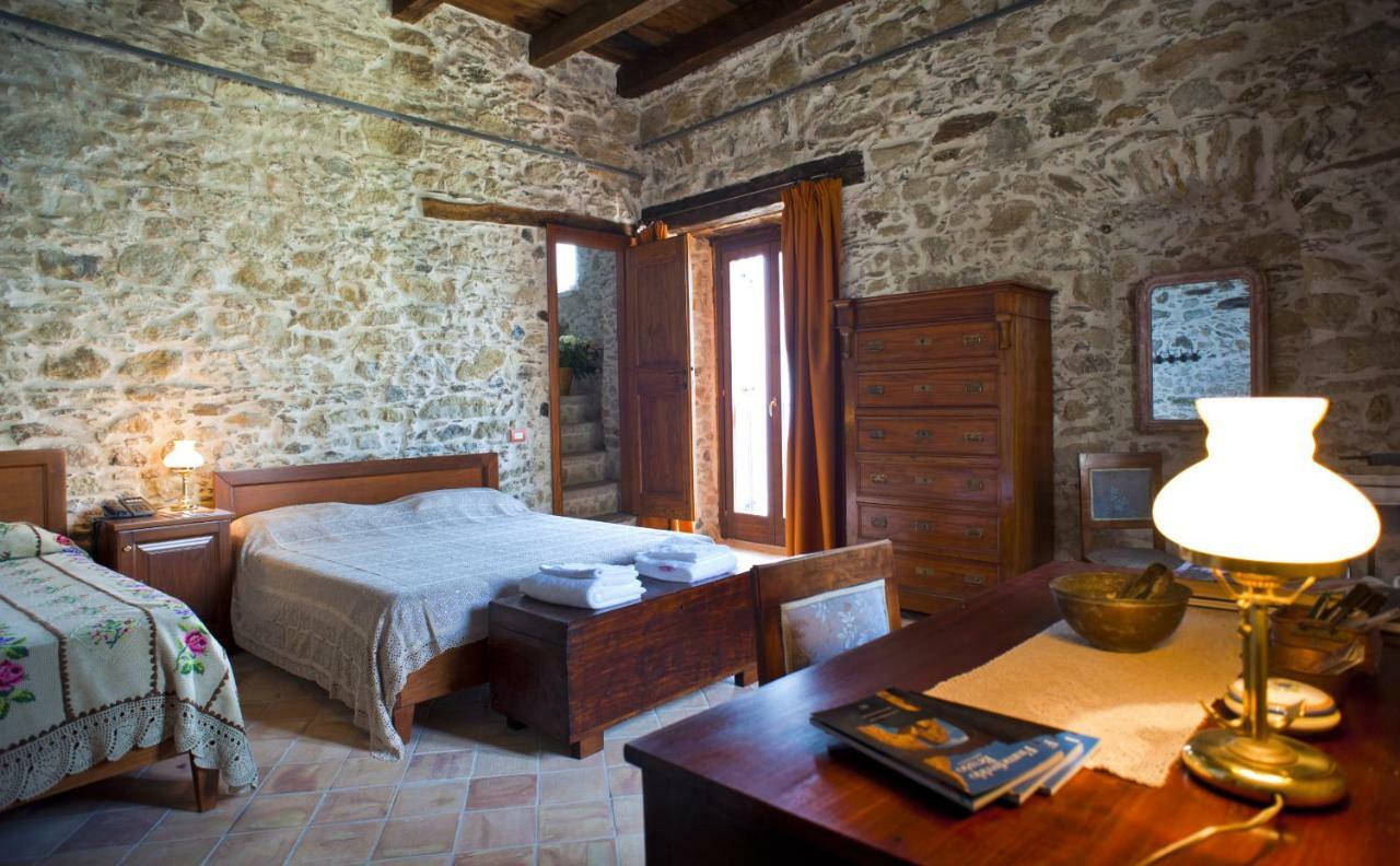 Residenza D'Epoca Borgodifiume Hotel Fiumefreddo Bruzio Luaran gambar