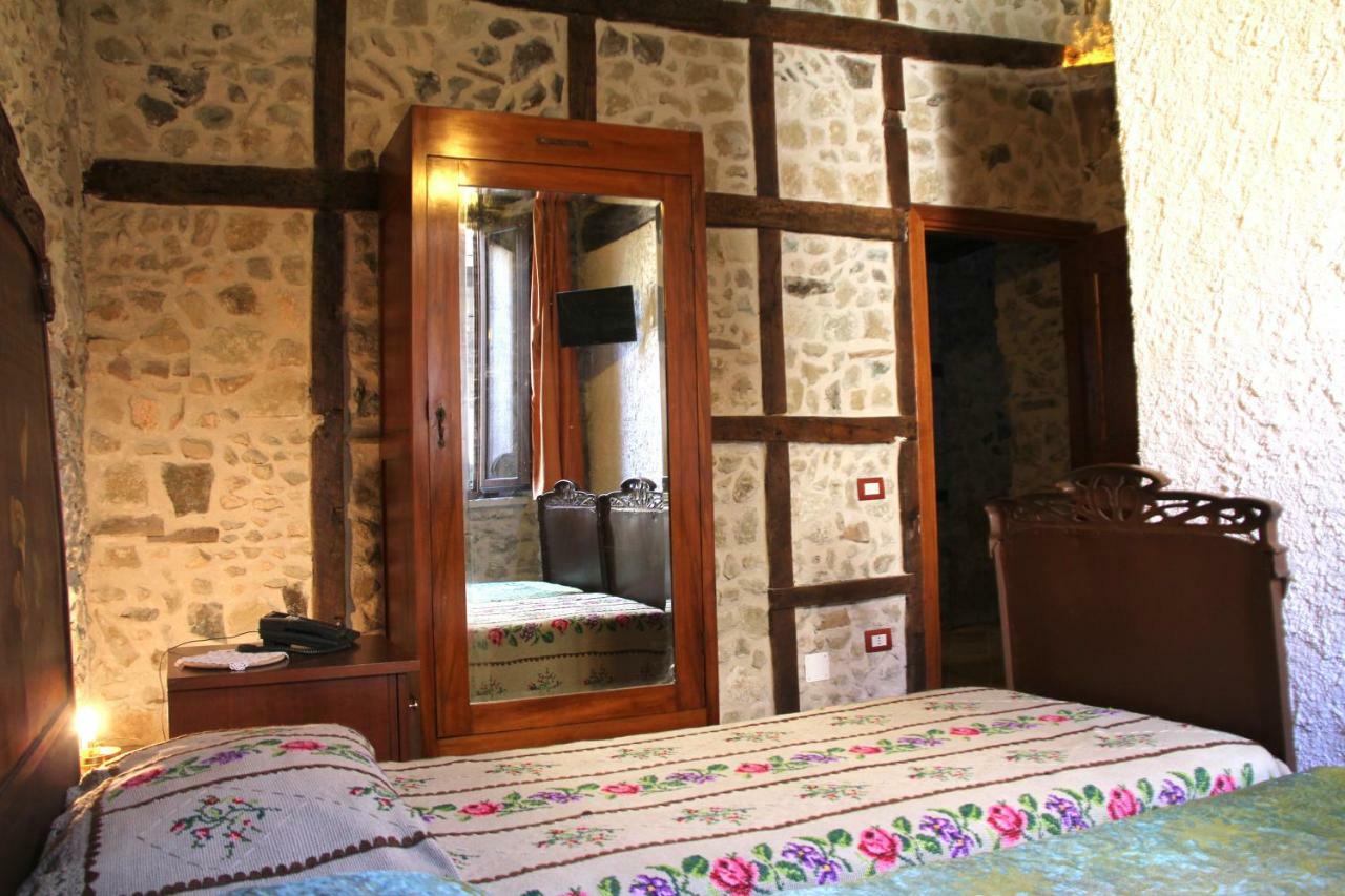 Residenza D'Epoca Borgodifiume Hotel Fiumefreddo Bruzio Luaran gambar
